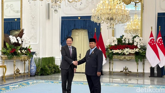 Presiden Prabowo bersama PM Singapura