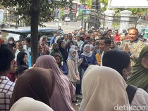 Kantor Bupati Pati Digeruduk Warga gegara Beasiswa Kuliah Mandek 3 Bulan