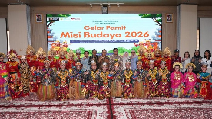 SMA Labschool Kebayoran luncurkan program Misi Budaya 2026, memperkenalkan seni dan budaya RI di Eropa. (Dok istimewa).