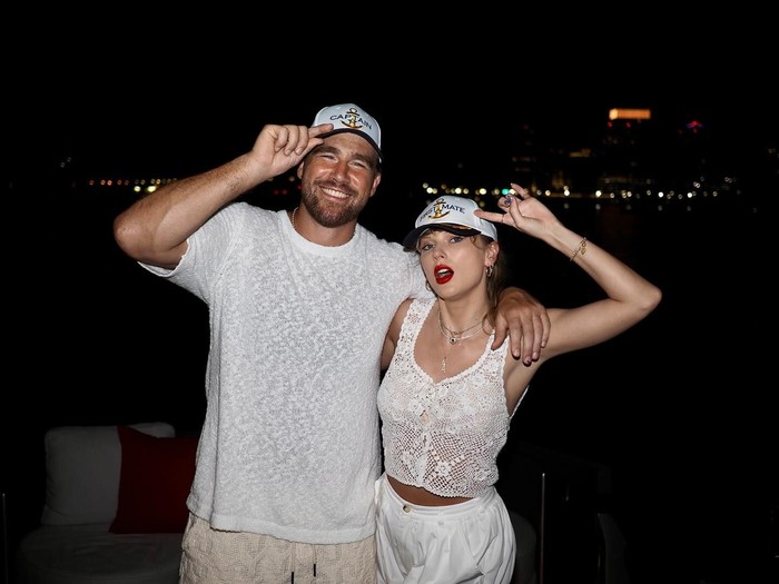 Taylor Swift dan Travis Kelce