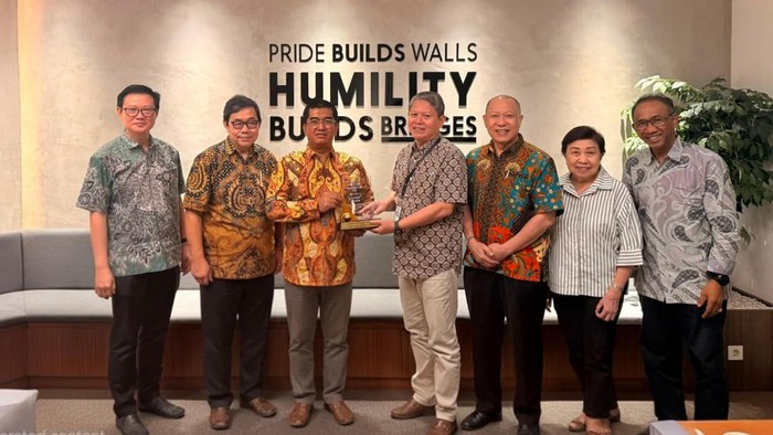 Universitas Indonesia (UI) menjalin kolaborasi strategis dengan Triputra Group, kolaborasi ini ditandai dengan pertemuan antara Rektor UI, Prof. Dr. Ir. Heri Hermansyah, S.T., M.Eng., IPU, dan Pendiri sekaligus Chairman Triputra Group, Theodore Permadi (TP) Rachmat.