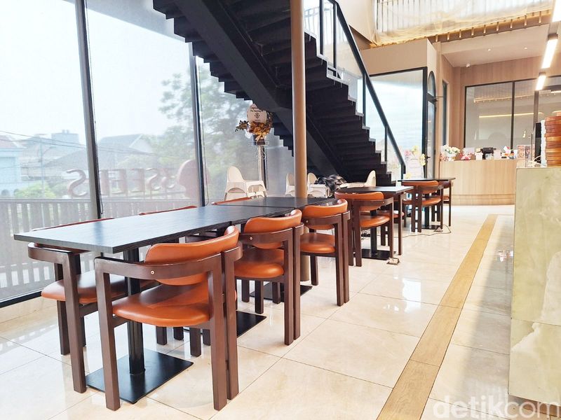 3SEEDS Eatery, restoran baru di Cempaka Putih, Jakarta Pusat bernuansa kontemporer dan earth tone.
