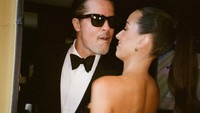 Gaya Brad Pitt dan Ines de Ramon Pamer Kemesraan di Pernikahan Taylor Swift