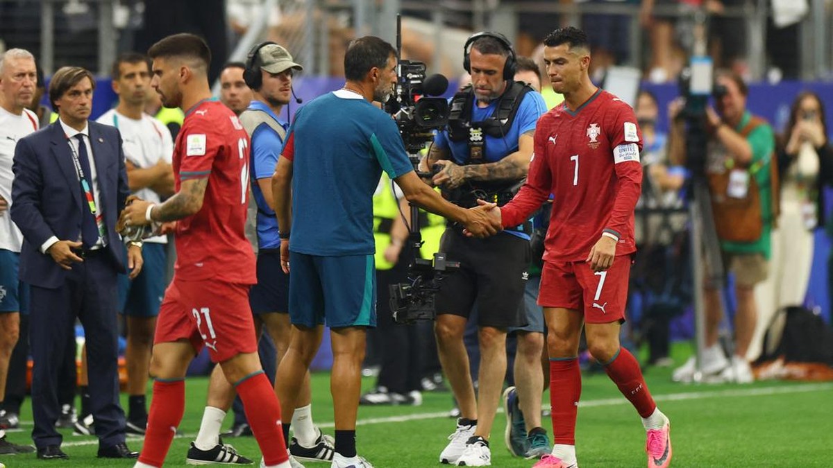 Cristiano Ronaldo Cristiano Ronaldo