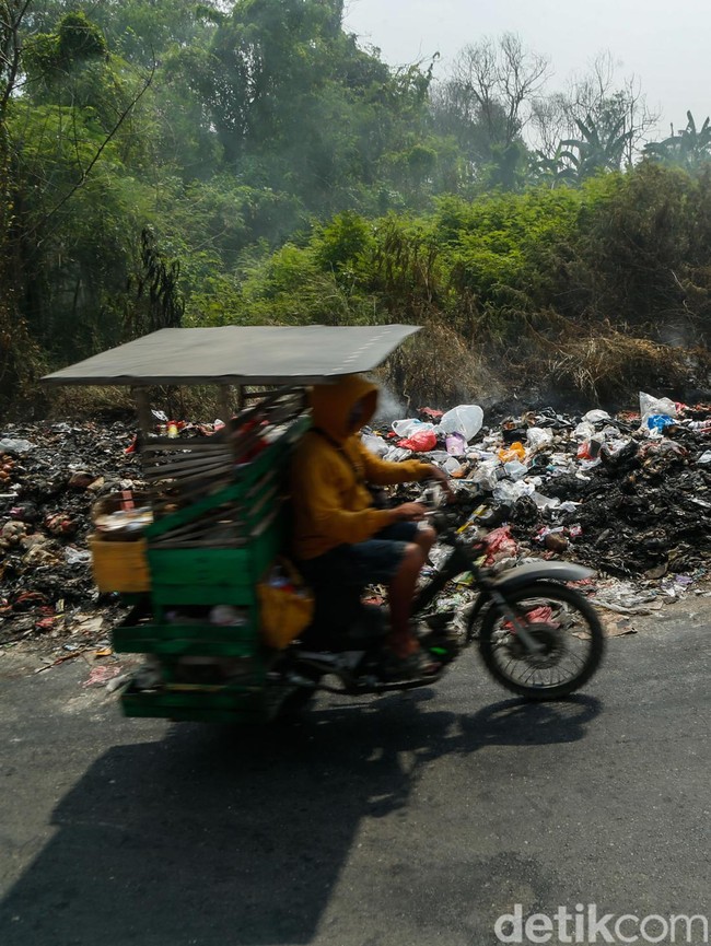Darurat Sampah, Taman di Tarumajaya Bekasi Berubah Jadi Tempat Pembuangan Liar