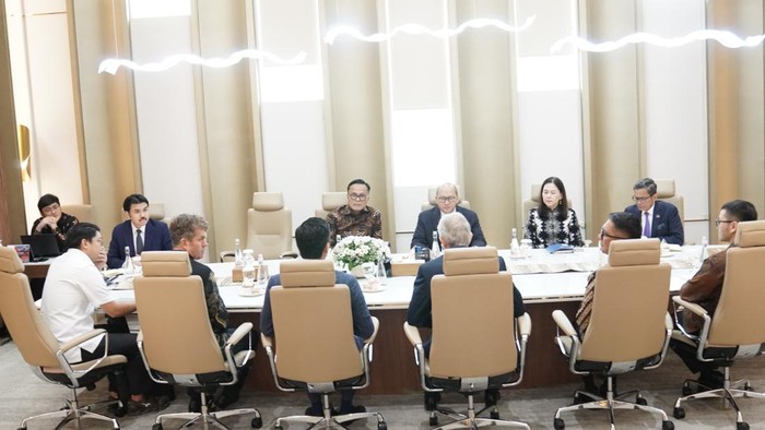 Eks PM Inggris Tony Blair sambangi Danantara