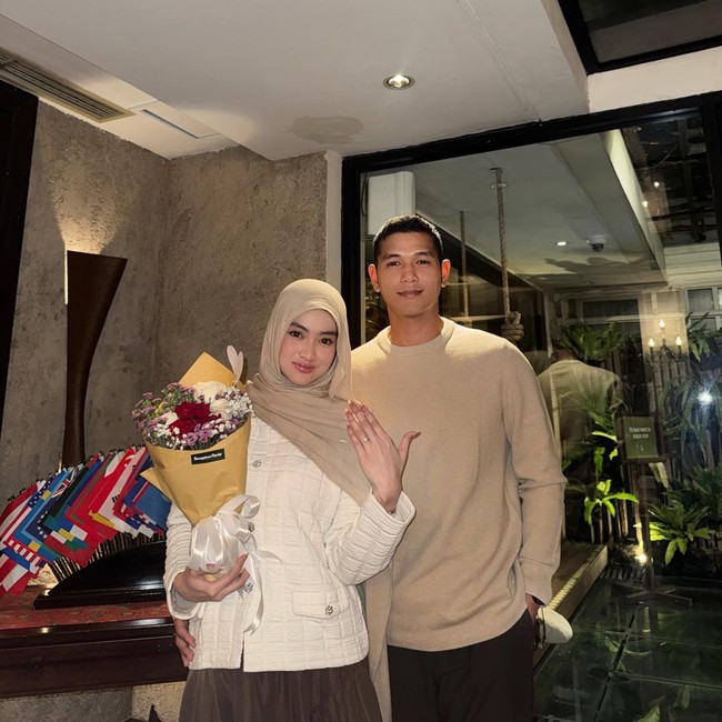 Eltasya Natasha Dilamar Bagas Wahyu Saat Ultah ke-26