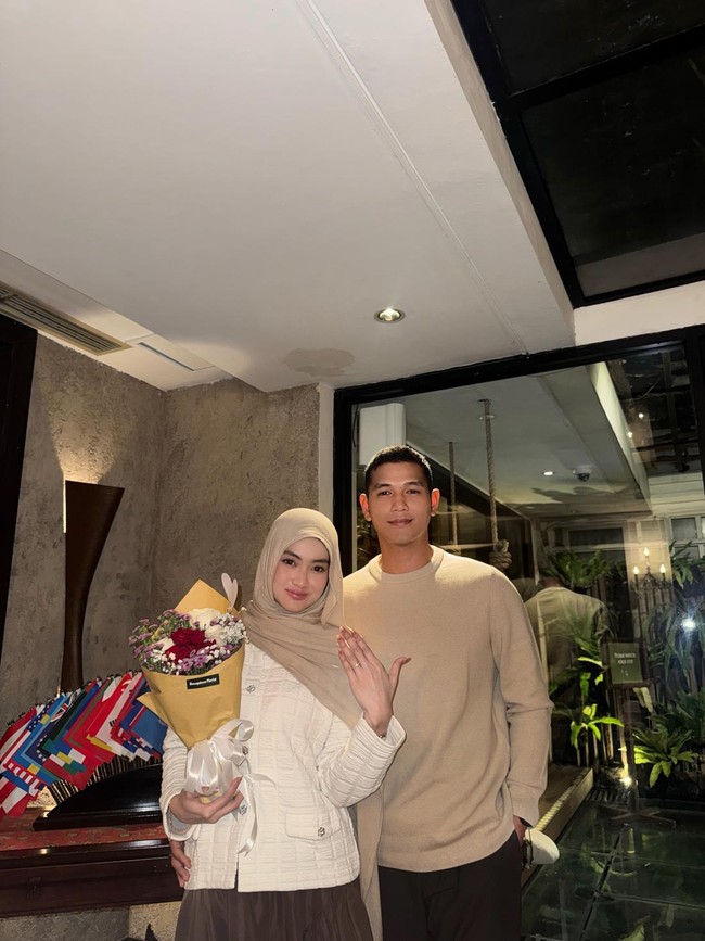 Eltasya Natasha Dilamar Bagas Wahyu Saat Ultah ke-26