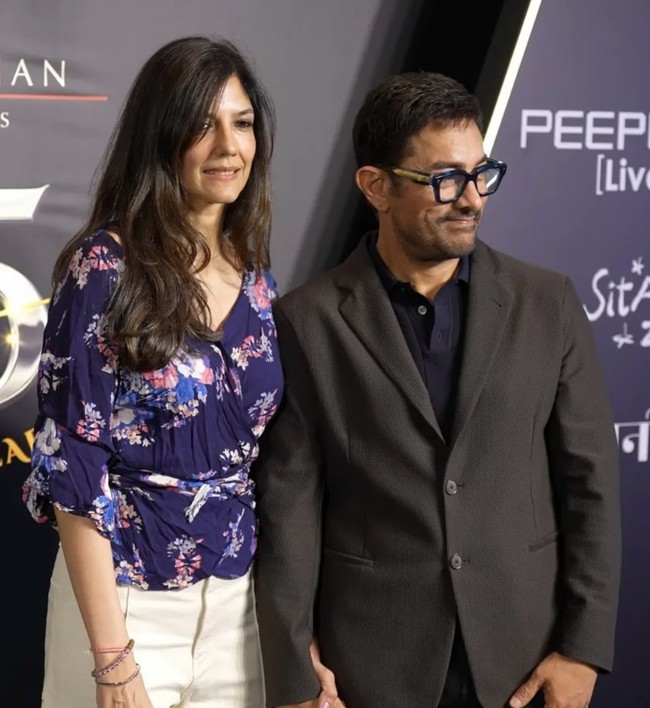 Di akun Instagram pribadinya, Gauri beberapa kali membagikan kebersamaannya dengan Aamir. Hingga saat ini Gauri sendiri sudah memiliki pengikut lebih dari 26 ribu orang. Foto: Instagram/@gauri_spratt