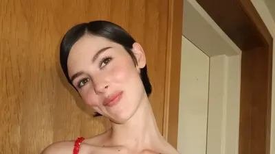 Gracie Abrams Tuai Kontroversi, Ada Foto Joe Alwyn di Postingan Terbaru