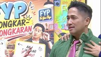 Awalnya mereka saling menjawab pertanyaan, Hal yang tidak kusukai dari partnerku adalah?. Ternyata mereka sama-sama saling mengandalkan saat telat sampai di lokasi syuting. Raffi yang suka telat berharap Irfan bisa me-cover dirinya. Ternyata, Irfan juga kerap datang mepet dan berharap Raffi datang lebih dulu. Foto: Instagram @fyp_trans7