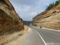 Pesona Jalur Lingkar Selatan Brumbun-Sine