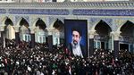 Lautan Pelayat Sambut Kedatangan Jenazah Ali Khamenei di Kota Suci Qom
