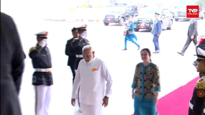 Ketua DPR RI Menyambut PM India