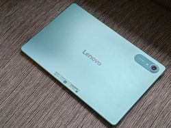 Wujud Lenovo Idea Tab Pro Gen 2, Tablet Rasa Laptop Harga Rp8 Jutaan