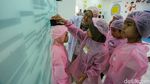 Libur Sekolah, Anak Belajar Jadi Dokter Kecil