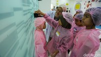 Program ini digelar untuk mengenalkan dunia kedokteran sekaligus menumbuhkan minat anak-anak terhadap profesi dokter sejak usia dini.  
