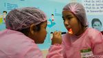 Libur Sekolah, Anak Belajar Jadi Dokter Kecil