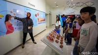 Melalui kegiatan ini, anak-anak tidak hanya mengisi libur sekolah dengan aktivitas yang bermanfaat, tetapi juga memperoleh pengalaman langsung mengenal dunia medis dan pentingnya menjaga kesehatan sejak dini.  