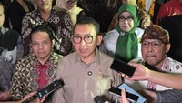 Kata Menbud Fadli Zon soal Viral Fenomena di Gunung Kawi