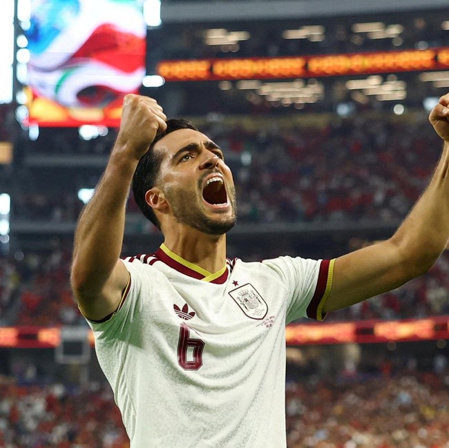 Gol Merino Akhiri Mimpi Ronaldo di Piala Dunia