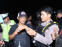 Operasi Berantas Jaya di Jakbar, Polisi Ciduk 2 Pria Bawa Narkoba