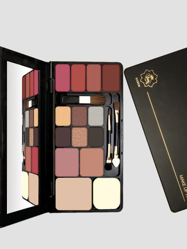 Palette Makeup Lengkap untuk Riasan Sehari-hari Palette Makeup Lengkap untuk Riasan Sehari-hari