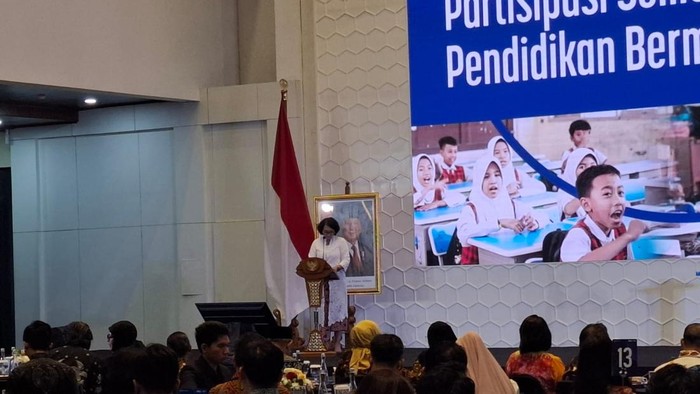 Peluncuran Gerakan Partisipasi Semesta Pendidikan Bermutu (PSPB) di Gedung A Kemendikdasmen, Jalan Jenderal Sudirman, Jakarta Pusat, Senin (6/7/2026).