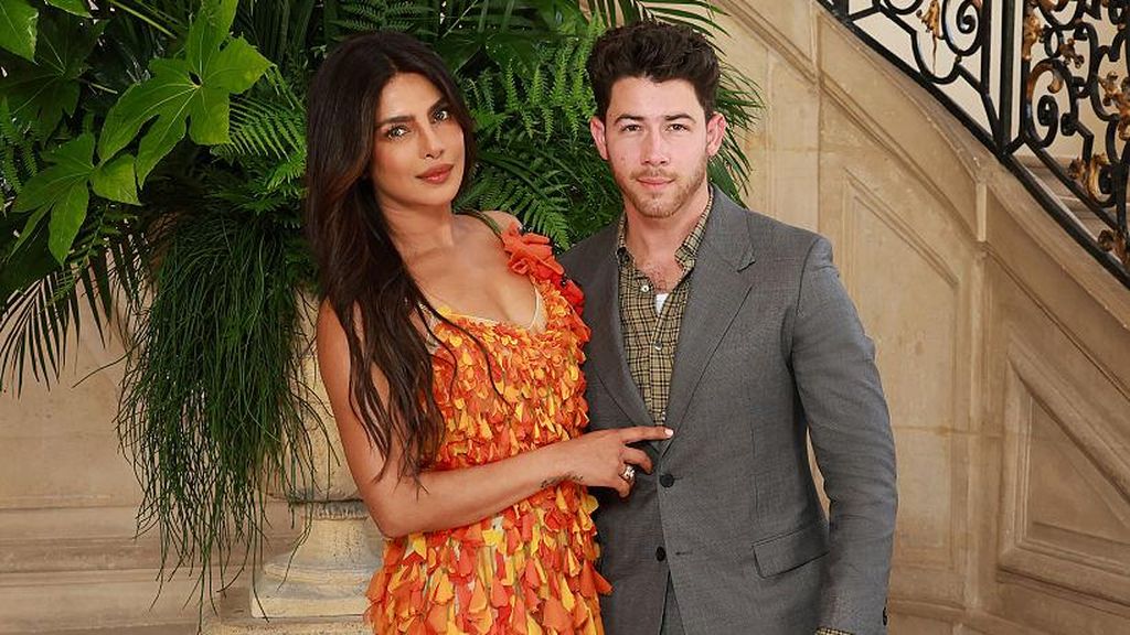 Kemesraan Priyanka Chopra-Nick Jonas Bukti Gak Ada Isu Cerai