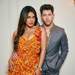 Tepis Isu Cerai, Priyanka Chopra dan Nick Jonas Tampil di Acara Dior