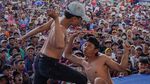 Sabet Rotan Demi Tradisi, Ojung Kembali Meriahkan Lumajang