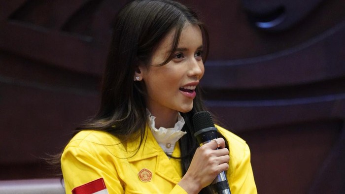 sabrina chairunnisa