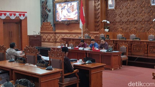 Sinergitas Pemkot dan DPRD Denpasar untuk penataan infrastruktur kawasan wisata Sanur untuk genjot PAD