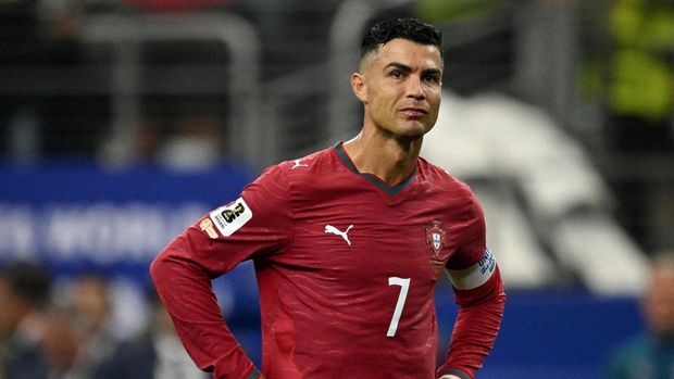 SOCCER-WORLDCUP-POR-ESP/ Soccer Football - FIFA World Cup 2026 - Round of 16 - Portugal v Spain - Dallas Stadium, Arlington, Texas, U.S. - July 6, 2026 Portugal's Cristiano Ronaldo looks dejected after the match as Portugal are eliminated from the World Cup IMAGN IMAGES via Reuters/Jerome Miron