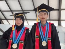 Viral UMM Tarik Toga Wisuda Baru gegara Dikritik Mirip Kostum Bantengan