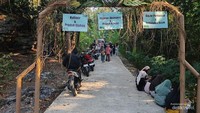 Pintu masuk Pasar Alam