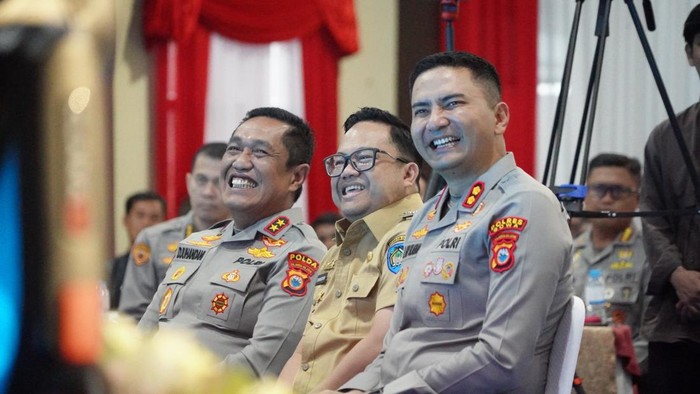 Wabup Gowa Darmawangsyah bersama Kapolda Sulsel Irjen Djuhamdani dan Kapolres Gowa AKBP Aldy Sulaiman. Dok Istimewa