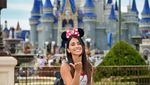 Potret Liburan Istri Messi dari Stadion, Disneyland, Sampai Bersantai di Atas Yacht