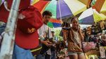 Berburu Perlengkapan Sekolah di Pasar Asemka