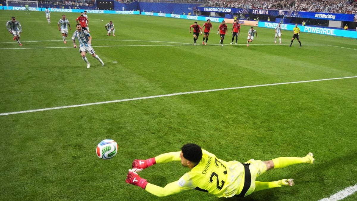 Comeback Gila Argentina Akhiri Perlawanan Mesir