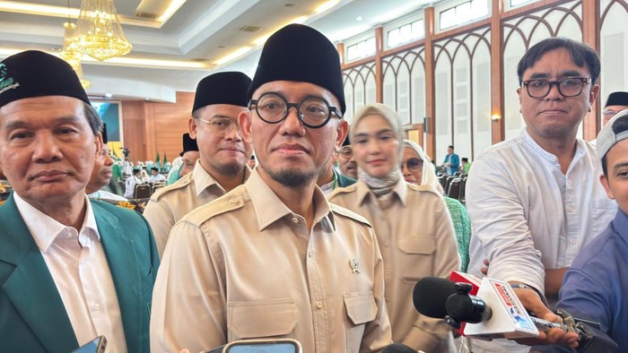 Wakil Menteri Haji dan Umrah (Wamenhaj) Dahnil Anzar Simanjuntak saat dijumpai di Asrama Haji Jakarta, Rabu (8/7/2026).