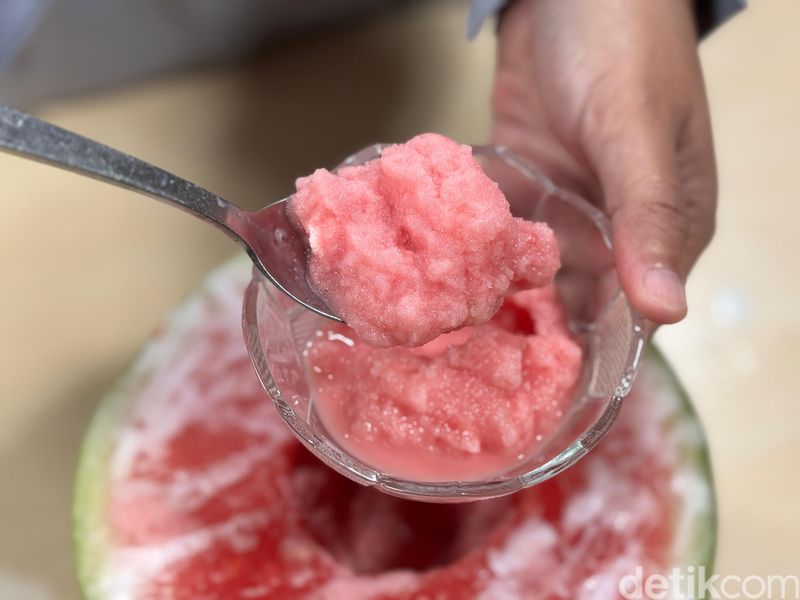 Es krim dari semangka beku