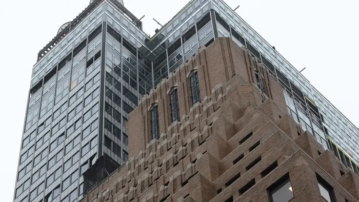 Gedung Nyaris Ambruk di New York City
