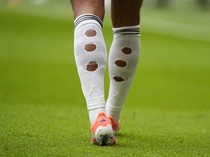 Viral Kaos Kaki Bolong Jude Bellingham di Piala Dunia, Ternyata Ada Fungsinya