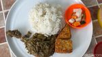 Tersembunyi di Antasari! Kantin Ini Sajikan Bebek Lado Ijo dan Cheesecake
