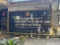 KPK Geledah Kantor Dinas PUTR Langkat hingga 4,5 Jam
