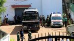 Isak Tangis Sambut Kedatangan Jenazah Korban Kerusuhan Lapas Sri Lanka