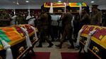 Isak Tangis Sambut Kedatangan Jenazah Korban Kerusuhan Lapas Sri Lanka