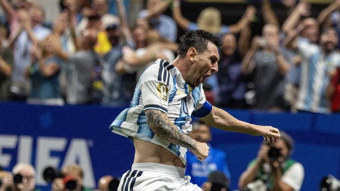 ATLANTA, GEORGIA - JULY 07: Lionel Messi of Argentina celebrates after scoring a goal during the FIFA World Cup 2026 Round of 16 match between Argentina and Egypt at Atlanta Stadium on July 7, 2026 in Atlanta, Georgia. (Photo by VCG/VCG via Getty Images)
