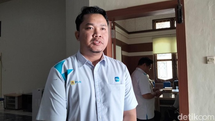 Manajer PT PLN (Persero) UP3 Pangkalan Bun, Agung Darmawan